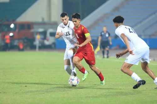 U20 Việt Nam không thể chuyển hóa các cơ hội có được thành bàn thắng. Ảnh: VFF.