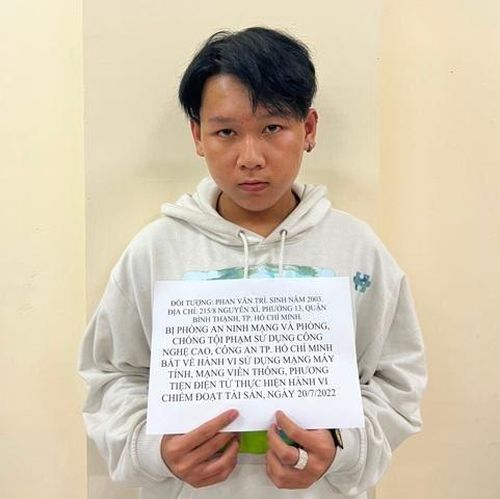 Phan Văn Trí tại cơ quan điều tra.