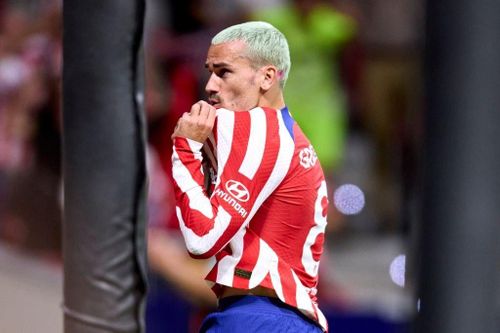  Pha lập công của Griezmann được ghi ở phút 100 và 21 giây, là bàn thắng muộn nhất Champions League (không tính hiệp phụ) kể từ khi Opta bắt đầu thống kê vào mùa 2003/04. Kỷ lục cũ thuộc về bàn thắng của Giovanni trong trận đấu giữa Olympiakos và Galatasaray vào tháng 11/2003, được ghi ở phút 97 và 41 giây. 