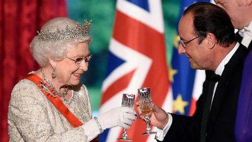  Nữ hoàng Elizabeth II trong chuyến thăm chính thức đến Pháp vào năm 2015. Ảnh: AFP. 