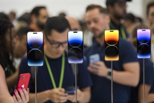 iPhone 14 Pro được giới thiệu trong sự kiện "Far out" của Apple.