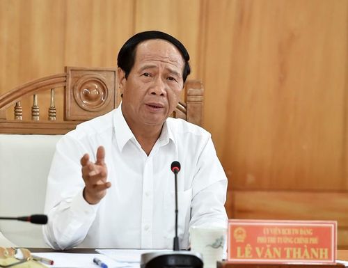 Phó Thủ tướng yêu cầu khánh thành dự án trong tháng 11/2022. Ảnh VGP