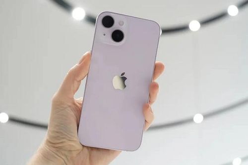 Hiện chưa rõ Apple có tăng tỷ lệ sản xuất iPhone 14 Pro và 14 Pro Max để đáp ứng nhu cầu hay không. Tuy nhiên, Kuo dự đoán khả năng cao Táo khuyết sẽ cắt sản lượng của iPhone 14 và 14 Plus, hiện chiếm khoảng 45% số lượng dự kiến của 4 thiết bị mới.