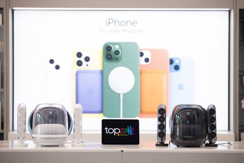  iPhone 14 với thiết kế phần notch mới đang nhận được nhiều sự quan tâm của khách hàng Việt Nam nói riêng và thế giới nói chung. Ảnh: Phương Lâm. 