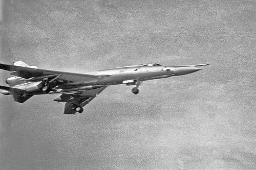 Tới đầu thế kỷ 21, Tu-22 đã kết thúc sứ mệnh của mình, được cho về hưu hoàn toàn trên khắp thế giới. Tuy nhiên người "em trai" của nó là Tu-22M tới nay vẫn được tiếp tục hoạt động và là một trong những loại máy bay ném bom chiến lược nguy hiểm bậc nhất của Nga.