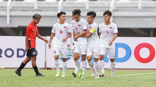 Sớm dẫn trước, U20 Việt Nam chơi thong dong trong hiệp hai và ghi thêm 2 bàn thắng nữa để ấn định tỷ số 4-0 nhờ công của Nguyễn Xuân Bắc và Khuất Văn Khang. (Ảnh: VFF)