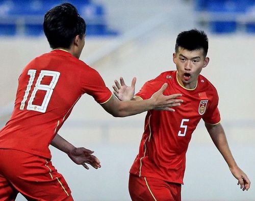 Cùng với U20 Việt Nam, U20 Trung Quốc, U20 Kyrgyzstan và U20 Syria đã chắc suất đi tiếp với tư cách những đội nhì bảng có thành tích tốt. Trong 5 suất như vậy giờ chỉ còn U20 Thái Lan là mất quyền tự quyết.