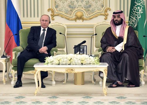 Nga và Saudi Arabia có những lợi ích tương đồng vì đây là hai quốc gia xuất khẩu dầu mỏ lớn nhất thế giới. Ảnh: Reuters.