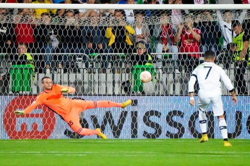 Ronaldo gần đây mới có bàn thắng đầu tiên cho MU (từ chấm 11m) ở mùa giải đang diễn ra