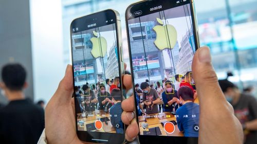 Nhà phân tích Ming-Chi Kuo cho biết doanh số iPhone 14 và iPhone 14 Plus khá mờ nhạt. Ảnh: Getty Images.