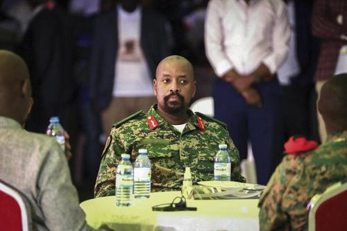 Ông Muhoozi Kainerugaba - con trai Tổng thống Uganda Yoweri Museveni. Ảnh: AP.