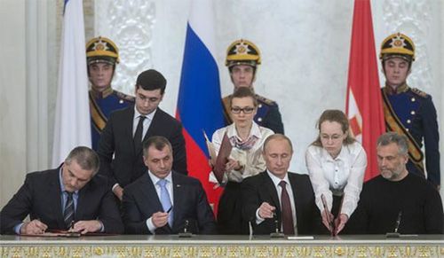 Bán đảo Crimea sáp nhập vào Nga năm 2014 sau một cuộc trưng cầu dân ý gây tranh cãi.