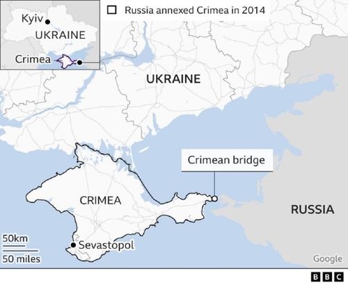 Vị trí cầu Crimea nối liền nối bán đảo Crimea với Vùng Krasnodar. (Ảnh: BBC)