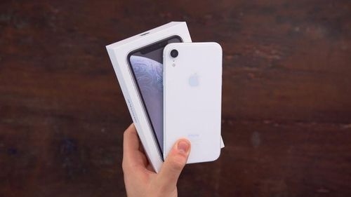 Giá iPhone XR cũ trên thị trường đang dao động 4,5-7 triệu đồng tùy vào hình thức. Ảnh: Techniklike.