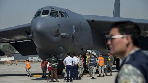 Máy bay ném bom Boeing B-52 Stratofortress được trưng bày trong Hội chợ Hàng không và Không gian Quốc tế (FIDAE) ở Santiago vào ngày 3/4/2018. Ảnh: AFP