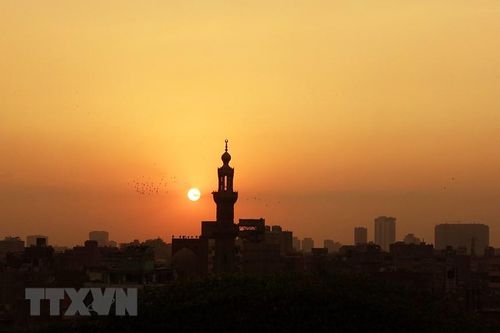 Cảnh hoàng hôn mùa Thu tại Cairo, Ai Cập, ngày 24/10/2022. (Ảnh: THX/TTXVN)