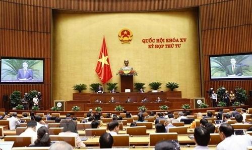 Phó Chủ tịch Quốc hội Nguyễn Đức Hải điều hành phiên họp. (Ảnh: Doãn Tấn/TTXVN)