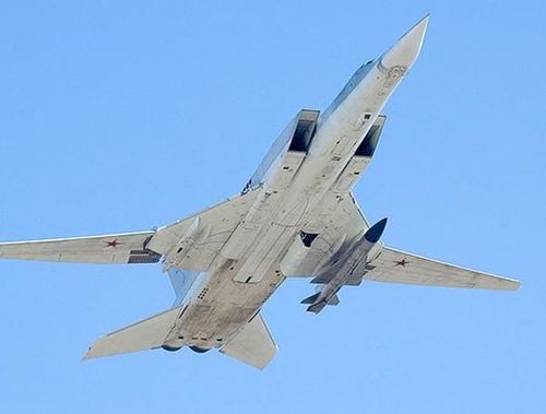 Bởi vì đây là quả tên lửa hoàn toàn mới, cho nên các tính năng chiến đấu của Kh-32 hoàn toàn được giữ kín, và nó được cho là vẫn còn phải thử nghiệm thêm để trở nên hoàn thiện hơn nữa.