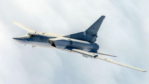 Nhờ việc ứng dụng những công nghệ tác chiến điện tử mới, Kh-32 khó bị hệ thống phòng thủ tên lửa đối phương bắn hạ. Xác suất diệt mục tiêu của tên lửa Kh-32 là 0,80 - 0,82.