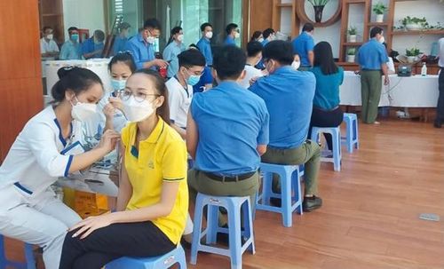 Tiêm vaccine phòng cúm là biện pháp hữu hiệu nhất để phòng bệnh.