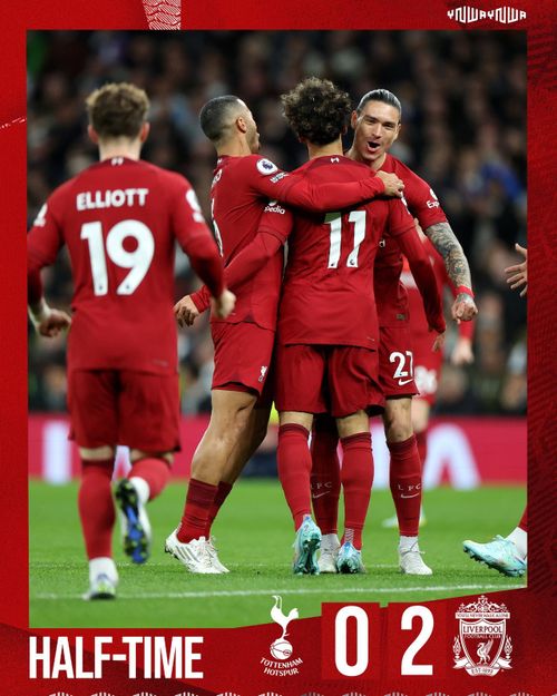 45 phút đầu khép lại với tỷ số 2-0 nghiêng về Liverpool