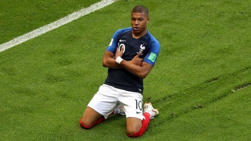 Tiền đạo Mbappe.