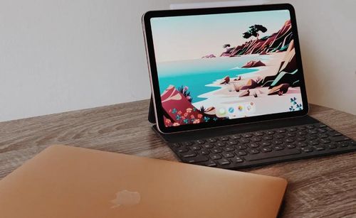 iPad Air (Ảnh: Make Use Of)