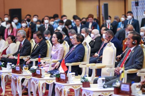 Thủ tướng Phạm Minh Chính và các nhà Lãnh đạo ASEAN dự Lễ khai mạc. Ảnh Nhật Bắc