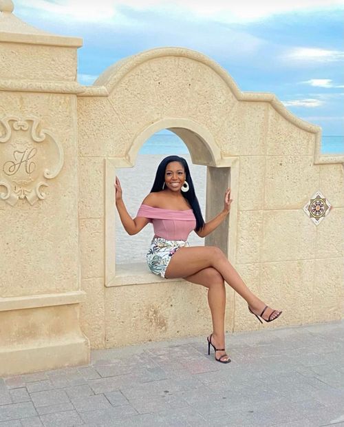 Đại diện của Jamaica - Tonille Simone Watkis cũng tố cáo BTC vô trách nhiệm, lừa đảo thí sinh