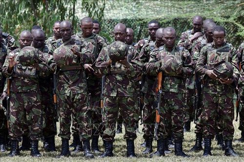 Binh sĩ Kenya được điều động tới CHDC Congo, tại Nairobi ngày 2/11/2022. Ảnh: AFP/TTXVN
