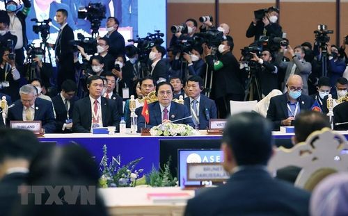 Thủ tướng Phạm Minh Chính dự Hội nghị Cấp cao ASEAN +3 lần thứ 25. (Ảnh: Dương Giang/TTXVN) 