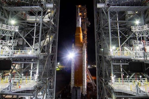  Tên lửa Artemis 1 trước khi được phóng ngày 16/11. Ảnh: NASA. 