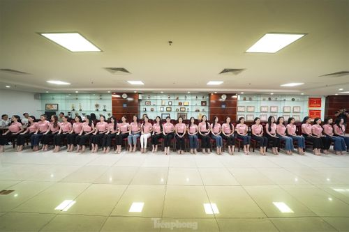 Phút thiền định giúp thí sinh sống chậm, xả năng lượng dư thừa của cơ thể qua hơi thở.