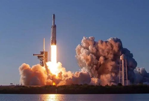  Chuyến bay thương mại đầu tiên của Falcon Heavy vào tháng 4/2019. Ảnh: newscientist. 