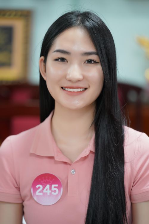 Đinh Khánh Hòa (SBD 088) và Nguyễn Lê Nhật Quỳnh (SBD 245).