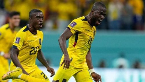 Enner Valencia (phải) có màn trình diễn đẳng cấp (Ảnh: Pehal News).