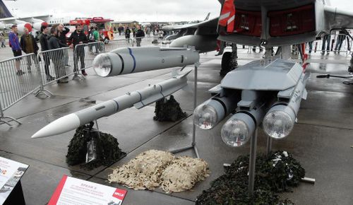 Theo MBDA, giá mỗi đạn tên lửa Brimstone 2 vào khoảng 100.000 euro.