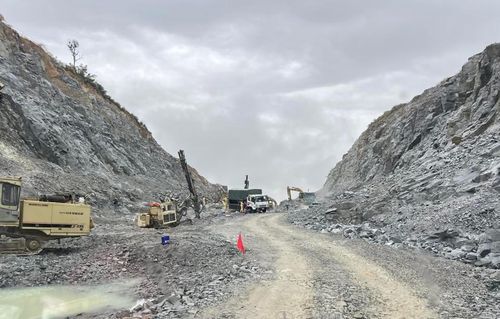 hiện trường thi công cao tốc Dầu Giây - Phan Thiết, ngày 22/11/2022.