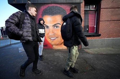  Ronaldo và Man United có lần thứ hai chia tay. 