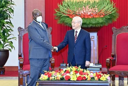 Tổng Bí thư Nguyễn Phú Trọng và Tổng thống Uganda Yoweri Kaguta Museveni tại buổi tiếp.