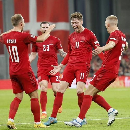 Cầu thủ Đan Mạch ăn mừng chiến thắng 2-0 trước đội tuyển Pháp ở trận đấu cuối cùng bảng A1 Nations League.