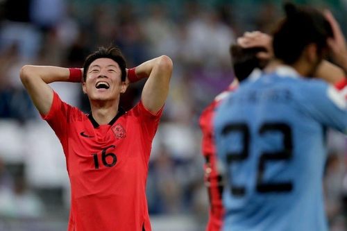 Kim Moon-hwan đã bỏ lỡ đáng tiếc cơ hội thành bàn