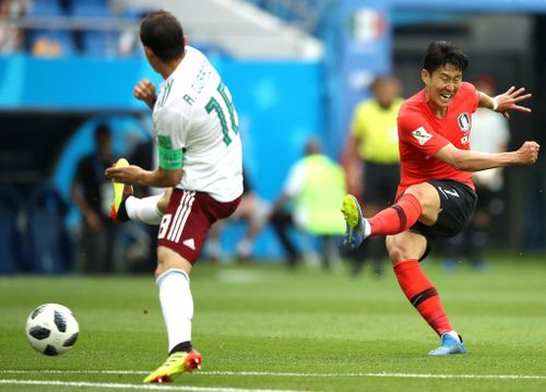 Son Heung-min (phải) là niềm hy vọng của Hàn Quốc. Ảnh tư liệu: Getty Images