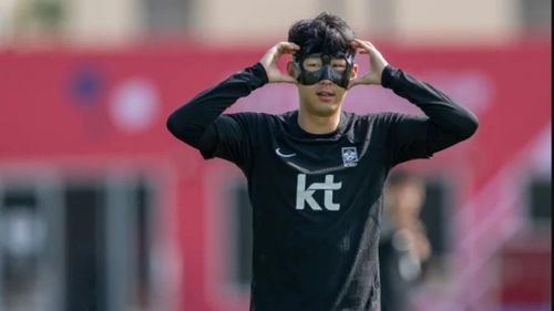 Son Heung-min có thể thi đấu với chiếc mặt nạ bảo hộ (Ảnh: Getty)