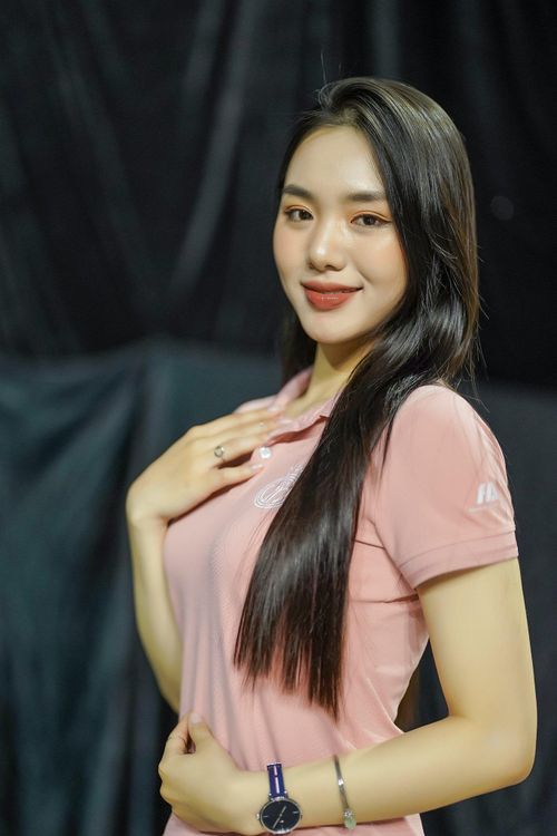 Đinh Khánh Hòa (SBD 088) thể hiện nụ cười e ấp trong một khung hình.