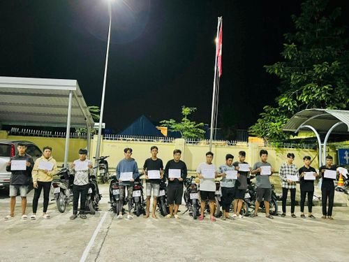 Các đối tượng đua xe cùng phương tiện