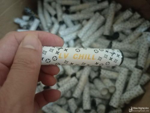 Pod Chill - loại thuốc lá điện tử gây ảo giác mạnh nhất hiện nay. Ảnh: Tiến Đông 