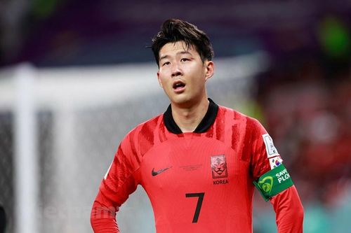  Kết quả này khiến Son Heung-min và các đồng đội gặp khó khi trận cuối cùng ở vòng bảng họ sẽ đối đầu Bồ Đào Nha.(Ảnh: Hải An/Vietnam+) 
