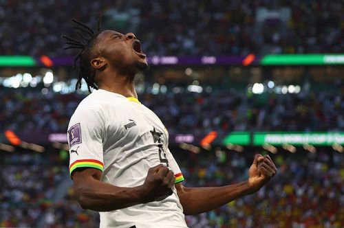 Niềm vui của Salisu khi ghi bàn thắng đầu tiên cho Ghana