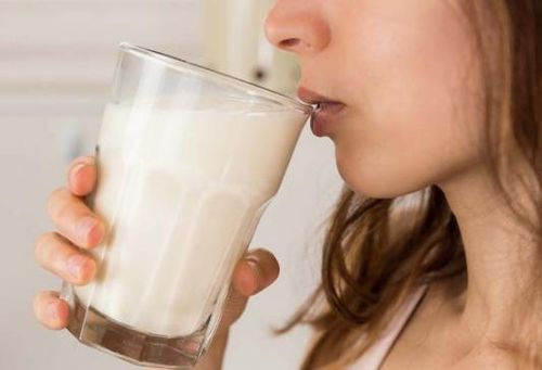 Hình ảnh thực phẩm hải sản dễ gây dị ứng như cua tôm và các món ăn liên quan